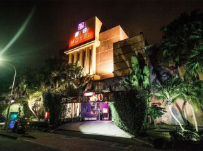 Holiday Motel - Wunjhong Branch(假日汽車旅館)