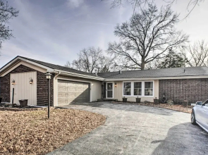 Family-friendly Springfield Home w/ Yard!
