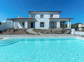Villa Infinity with pool