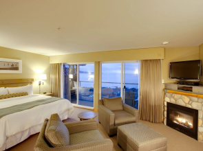 Kingfisher Pacific Resort and Spa