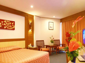 Royal Twins Palace Hotel