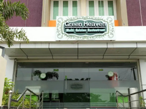 Hotel Green Palace