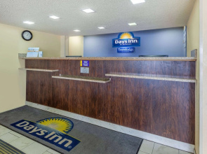 Days Inn by Wyndham Charles Town/Harpers Ferry