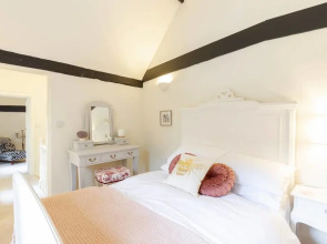 Beautiful 4 Bedroom Property
