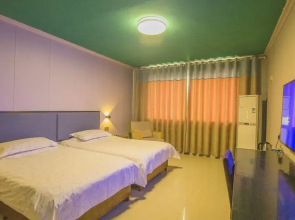 Milan Apartment (Zhumadian Haiyun Branch)(纳雅公寓(驻马店海云店))