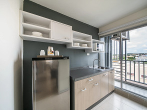 The Grass Serviced Suites by At Mind