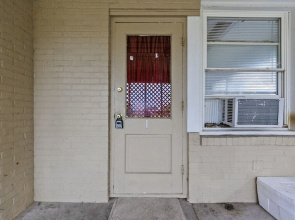 Historic On The Bay 3 Bedroom Cottage