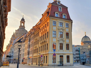 Pineapple Apartments Palais am Neumarkt