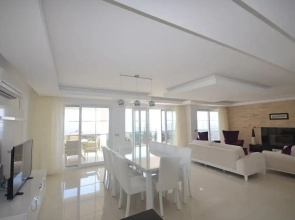 Villa Whispering Palms