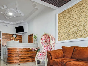 OYO 90221 Makarim Guest House Syariah