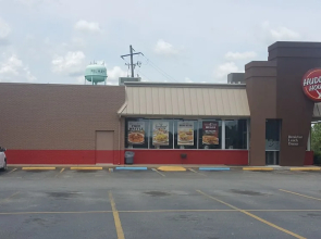 Super 8 Pelham