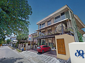 DPT 33 Budget Hotel