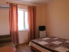 Andre Hotel
