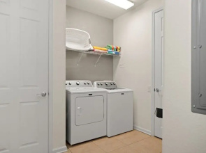 Lake View Vista Cay 3 Bed 2 Bath Condo 3 Bedroom Condo