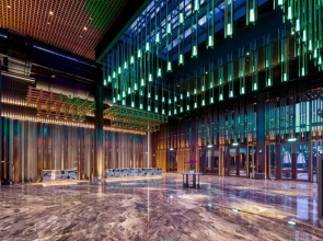 M Resort & Hotel