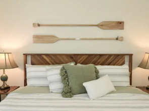 The White House On Flagler Beach - Unit 22 2 Bedroom Home