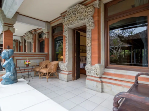 DePradha Guest House