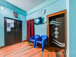 OYO Flagship 83390 Krishna Guest House