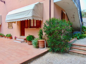 N80 - Numana, bilocale con terrazzo in centro