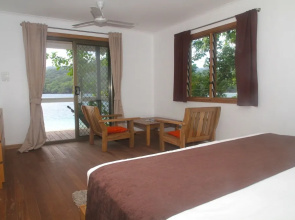 Evis Resort