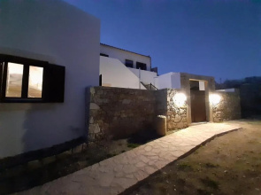 Old Village apartment, Ximena and Emilios