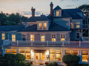 Bass Cottage Inn
