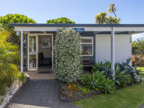 Aloha Seaview Resort Motel