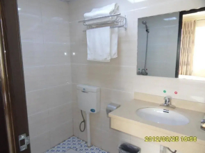 Yilv Sunshine Business Hotel