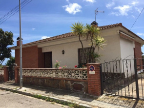 House With 4 Rooms in Sant Pol de Mar, With Wonderful sea View and Fur