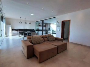 Casa terréa da Praia de Taperapuan, 3 suítes com banheira