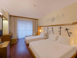 Siam Elegance Hotels & Spa