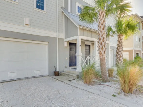 Perdido Key Resort Home w/ Bikes & Beach Shuttle!