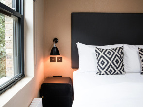 Room2 London Hammersmith Townhouse