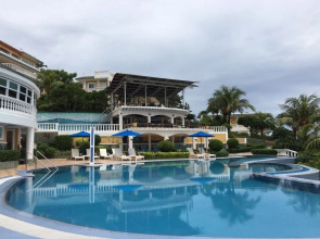 Monaco Suites de Boracay