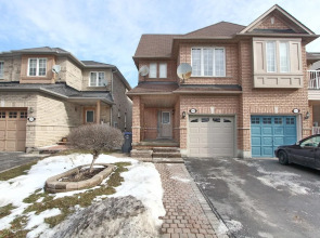 Pelicanstay in Churchill Meadows