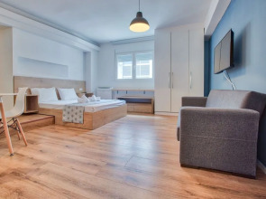 Civilian Apartments, Nilie Hospitality MGMT