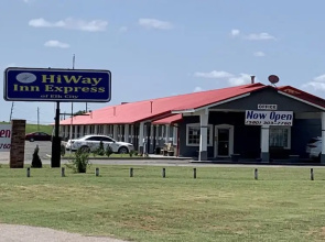 HiWay Inn Express of Elk City