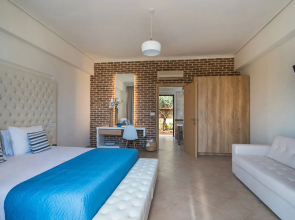 Kahlua Bay Apartments