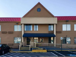 Days Inn by Wyndham Thomson