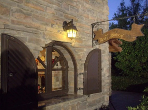 Red Bishop Villa