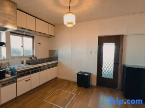 Japanese modern traditional house. 4 mins to Station& sea. Pets ok. 130 m2, max 6 people