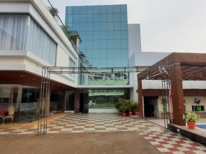 Sparsh Hotel & Resort by Spree