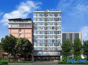 Liyi Hotel (Xishuangbanna Jinghong Mengle Grand Buddha Temple Manchester Rainforest Park Branch)
