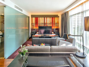 Park Plaza Bangkok Soi 18