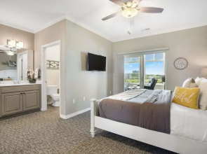 Majestic View Getaway w/ Beautiful Lake Views!