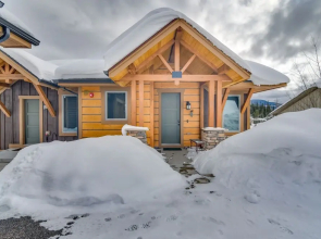 Family Home w/ Hot Tub: 6 Mi to Winter Park Resort