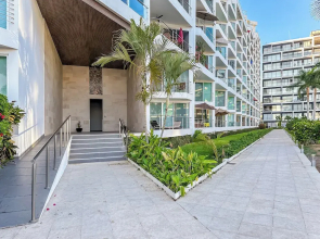 ARIA Residence Beachfront luxury