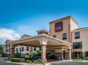 Comfort Suites