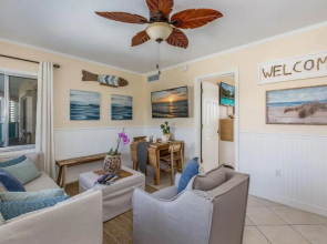 Five Palms Suite 206 - Daily - Weekly - Monthly