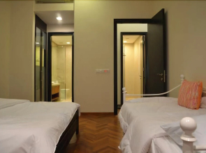 One BR Apartment Straits Quay Penang